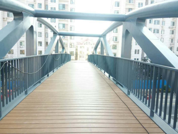 聊城天桥通道木塑地板